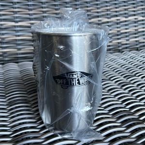Vans "Off The Wall" cup